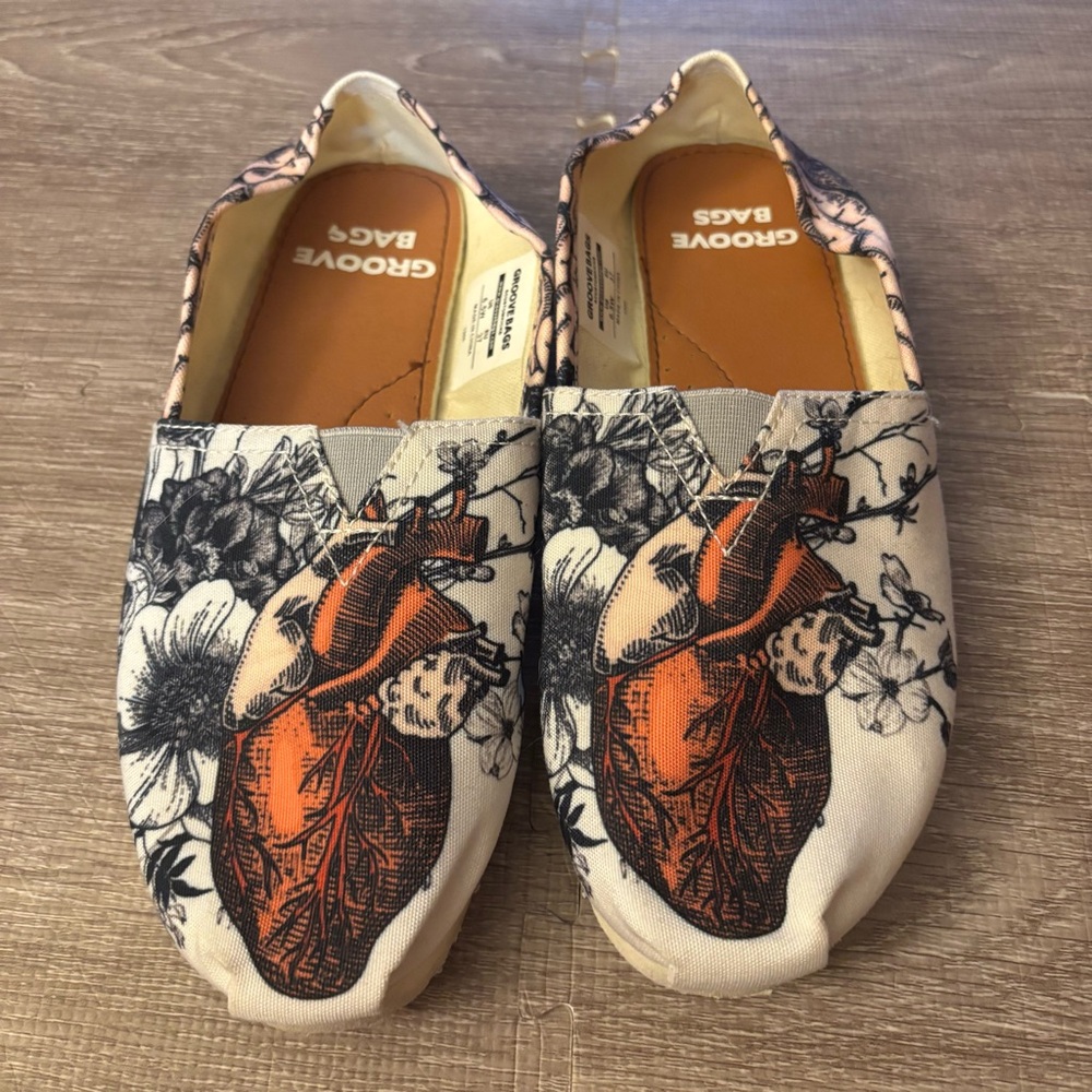 Groove Bags Canvas Slip Ons Sz 6.5 Human Anatomy Heart Trendy Doctor
